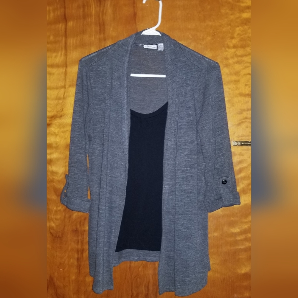 Women's Kim Rogers Long Roll Tab Sleeve Cardigan W/ Attached Inside Shirt Medium